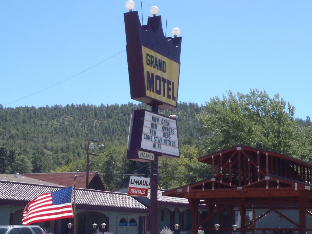 Grand Motel Williams Εξωτερικό φωτογραφία