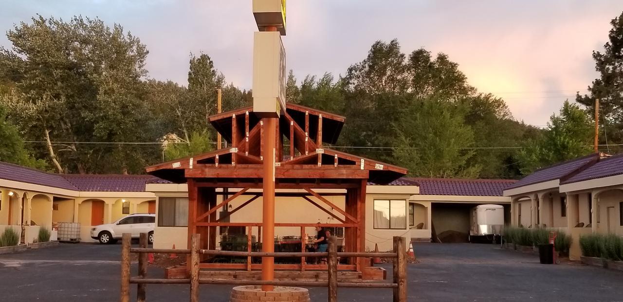 Grand Motel Williams Εξωτερικό φωτογραφία